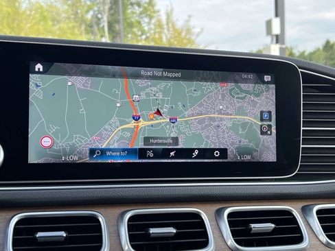 Used 2020 Mercedes-Benz GLE 350 4MATIC image 23