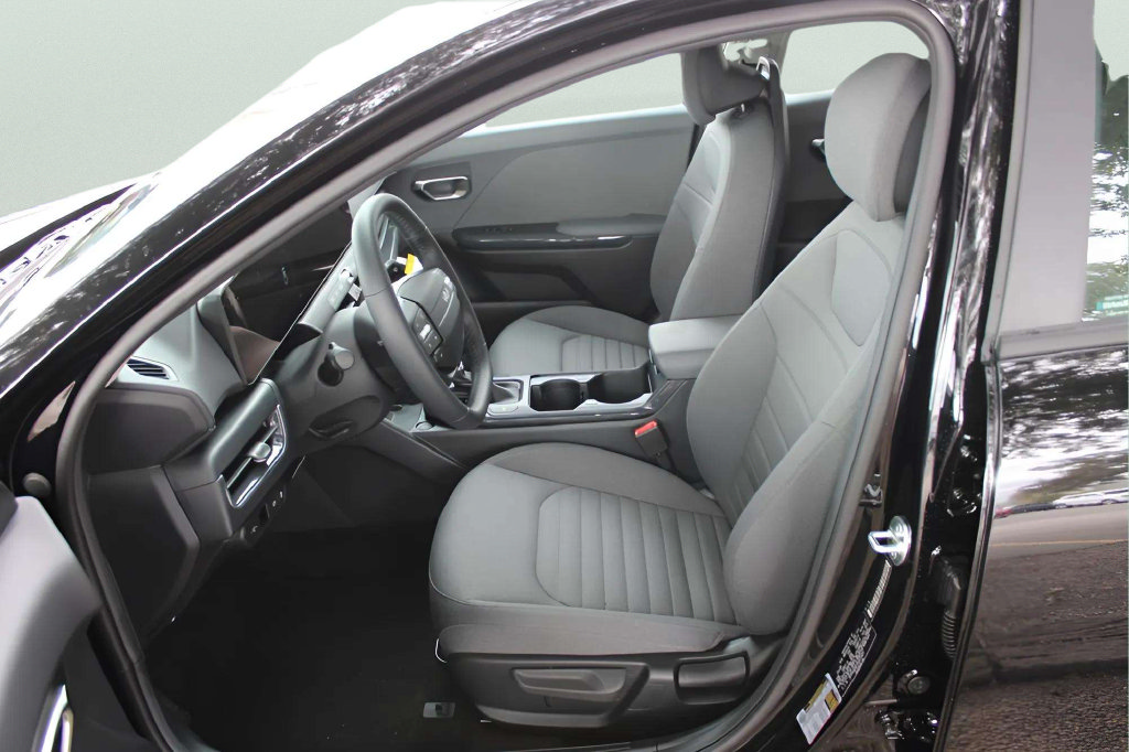 Used 2025 Kia K4 EX FWD image 10
