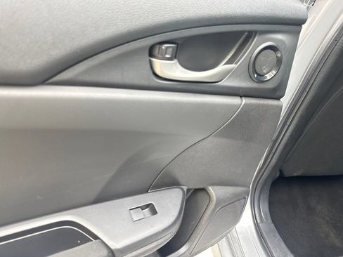Used 2021 Honda Civic EX image 38