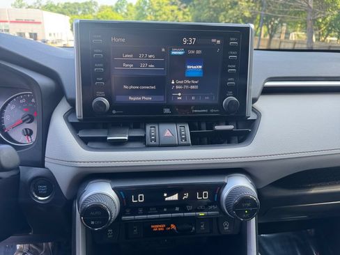 Used 2021 Toyota RAV4 XLE Premium AWD/4WD image 22
