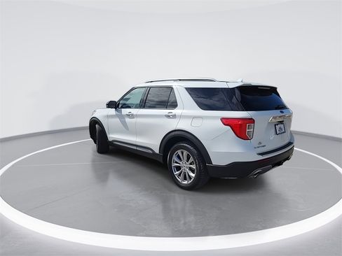 Used 2022 Ford Explorer Limited w/ Equipment Group 301A image 6