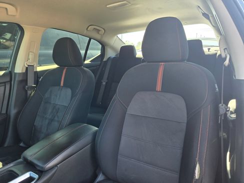 Used 2024 Nissan Sentra SR FWD image 24