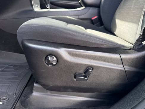 Used 2013 Jeep Grand Cherokee Laredo image 17