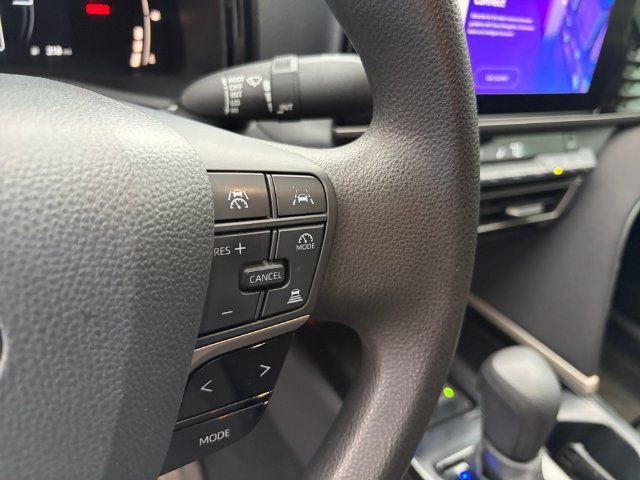Used 2025 Toyota Camry LE FWD image 28