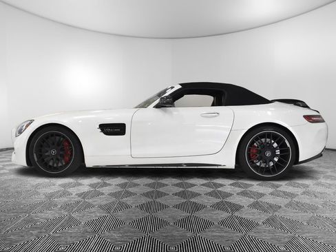 Used 2018 Mercedes-Benz AMG GT C image 2