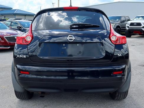 Used 2011 Nissan Juke SL FWD image 3
