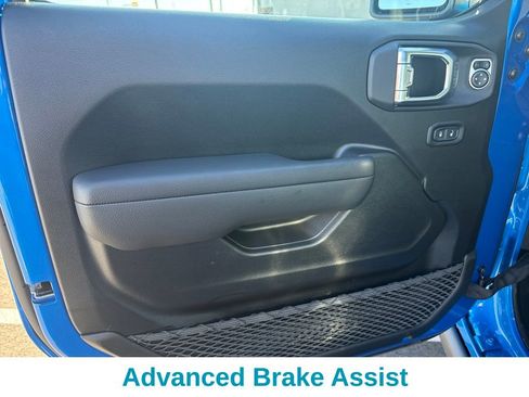 New 2026 Jeep Gladiator Willys image 12