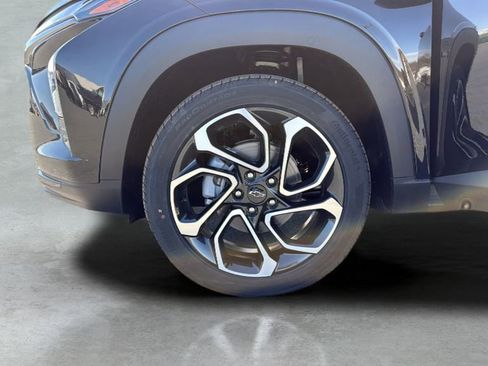 New 2026 Chevrolet Trax RS w/ Sunroof Package FWD image 46