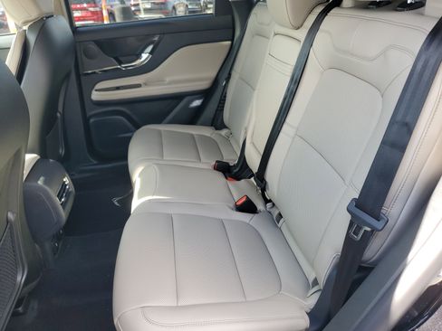 New 2026 Lincoln Corsair Premiere image 28