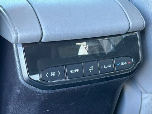 Used 2023 Toyota Highlander XLE FWD image 67