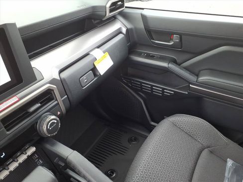 New 2026 Toyota 4Runner SR5 RWD image 18