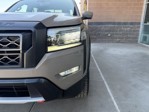 Used 2023 Nissan Frontier Pro-X w/ Pro-X Premium Package image 11