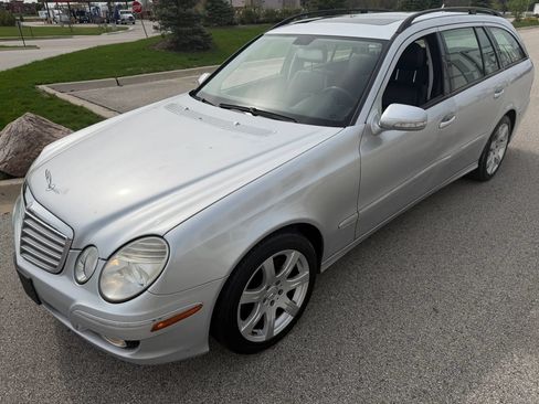Used 2007 Mercedes-Benz E 350 4MATIC Wagon image 3