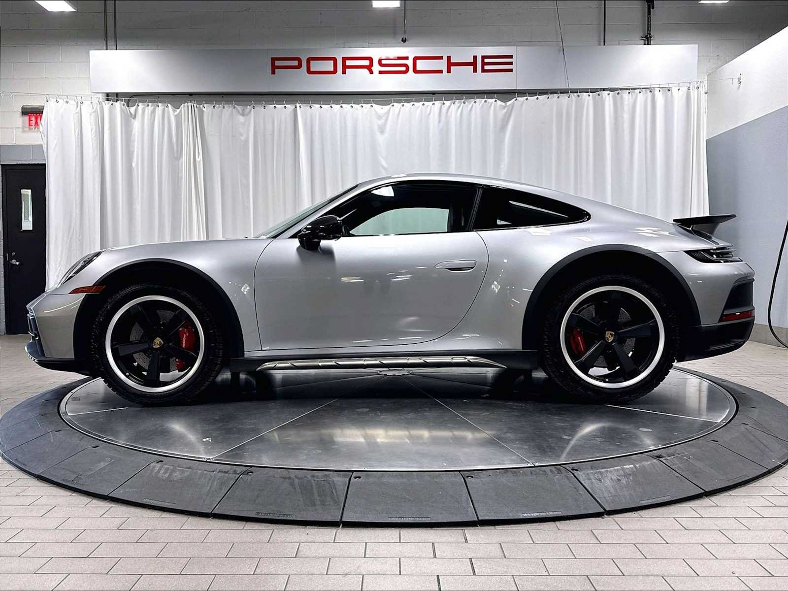 Used 2024 Porsche 911 Dakar AWD/4WD image 2