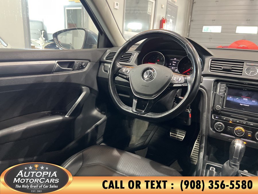 Used 2017 Volkswagen Passat 1.8T R-Line FWD image 24
