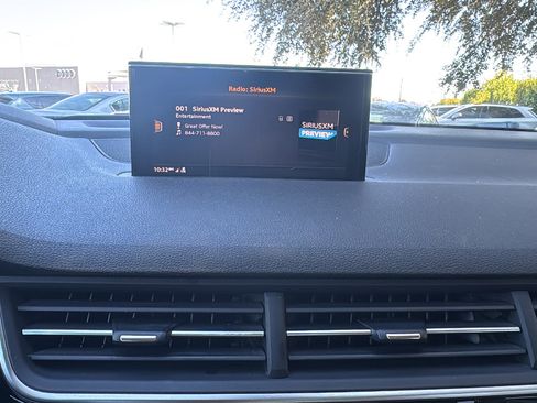 Used 2017 Audi Q7 3.0T Prestige w/ Prestige Package image 19