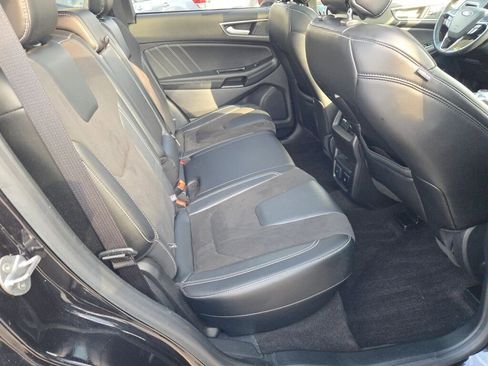 Used 2019 Ford Edge ST w/ Convenience Package image 9