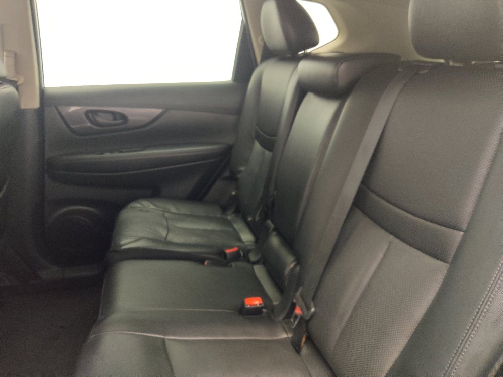 Used 2019 Nissan Rogue SL AWD/4WD image 18