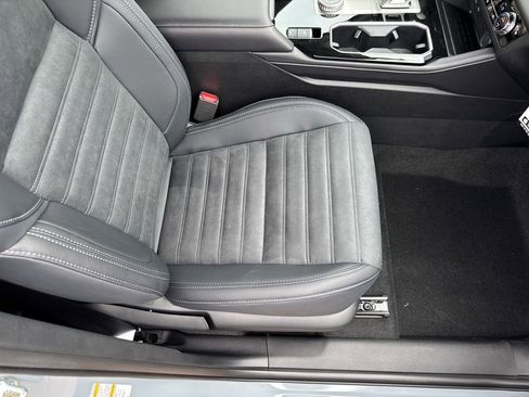 New 2026 Mitsubishi Outlander AWD image 25
