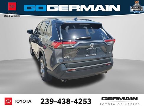 Used 2025 Toyota RAV4 XLE w/ Convenience Package FWD image 10