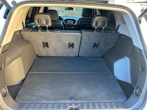 Used 2019 GMC Terrain SLT w/ Infotainment Package II AWD/4WD image 13