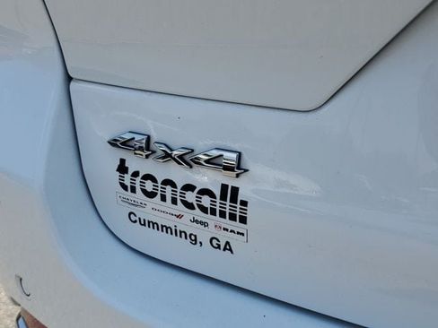 Certified 2023 Jeep Grand Cherokee Overland AWD/4WD image 11