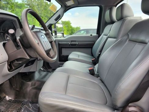 Used 2016 Ford F250 XL w/ XL Appearance Package AWD/4WD image 13