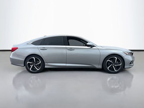 Used 2019 Honda Accord Sport image 4
