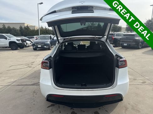 Used 2023 Tesla Model Y Long Range image 7