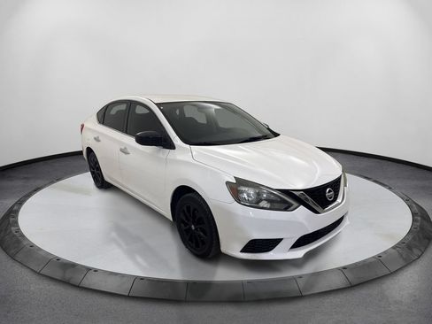 Used 2018 Nissan Sentra S w/ S Midnight Style Package FWD image 3