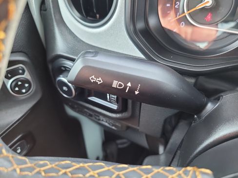 Used 2024 Jeep Wrangler Unlimited Sport AWD/4WD image 32