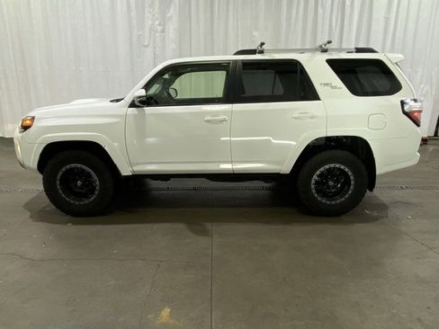 Certified 2018 Toyota 4Runner TRD Off-Road Premium image 7