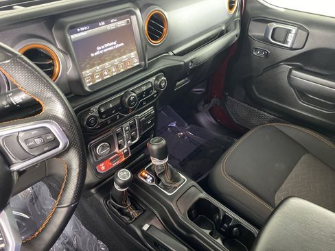 Used 2022 Jeep Gladiator Mojave w/ Cold Weather Group image 27