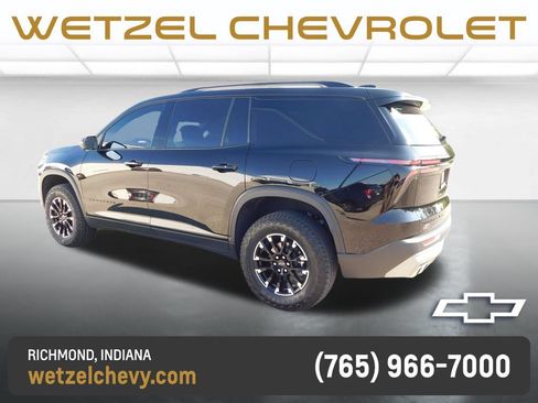 Used 2025 Chevrolet Traverse Z71 w/ Driver Confidence Package AWD/4WD image 5