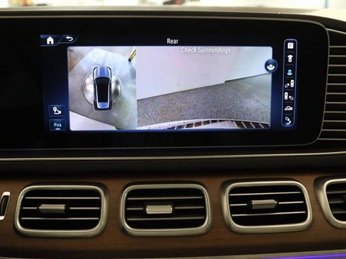 Used 2024 Mercedes-Benz GLE 580 4MATIC image 28