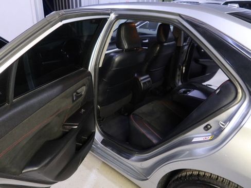 Used 2015 Toyota Camry XSE image 16