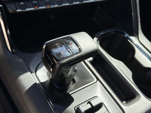 Used 2025 GMC Sierra 1500 AT4 AWD/4WD image 15