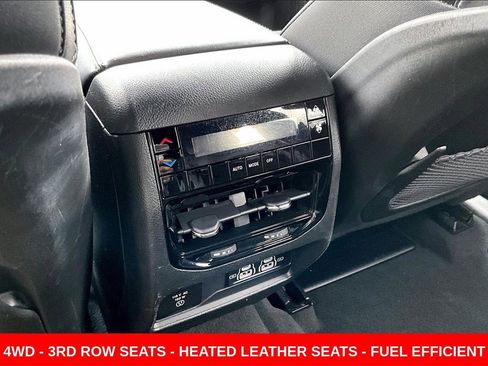 Used 2024 Jeep Grand Cherokee L Laredo image 10