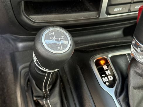 Used 2023 Jeep Wrangler Unlimited Sahara w/ Cold Weather Group image 37