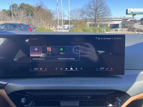 Used 2026 BMW i4 eDrive40 w/ Premium Package image 24