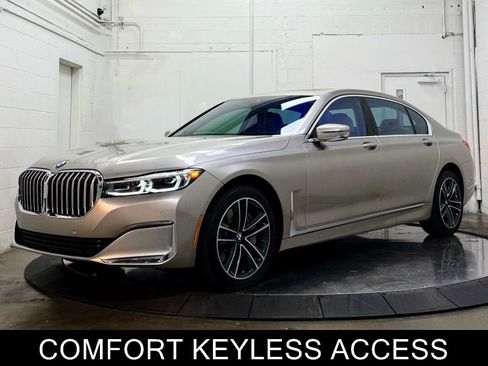 Used 2021 BMW 750i xDrive image 4