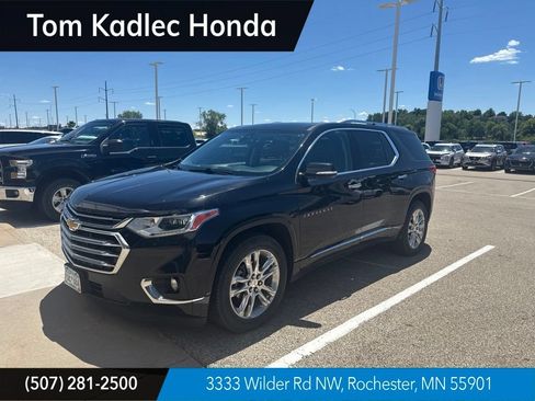 Used 2018 Chevrolet Traverse High Country AWD/4WD image 1