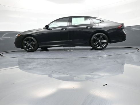 Used 2023 Honda Accord Sport image 31