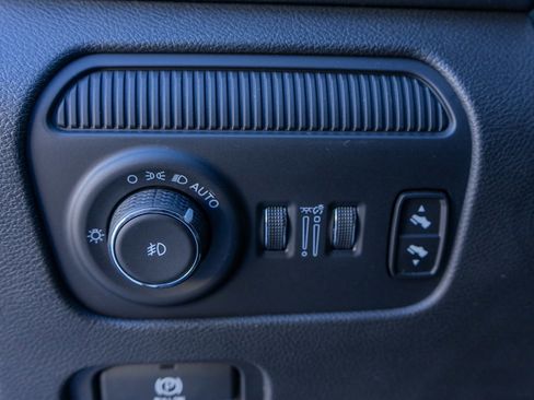 Used 2024 Jeep Grand Wagoneer L 4WD image 17