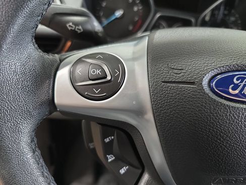Used 2014 Ford Escape Titanium w/ Equipment Group 401A AWD/4WD image 17