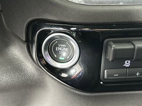 Used 2025 Chevrolet Silverado 1500 LT w/ Z71 Off-Road Package image 37