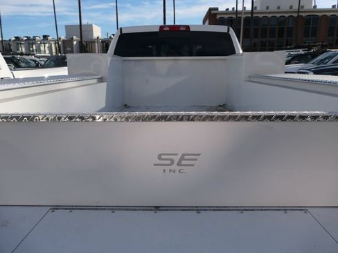 New 2026 RAM 3500 Tradesman AWD/4WD image 5