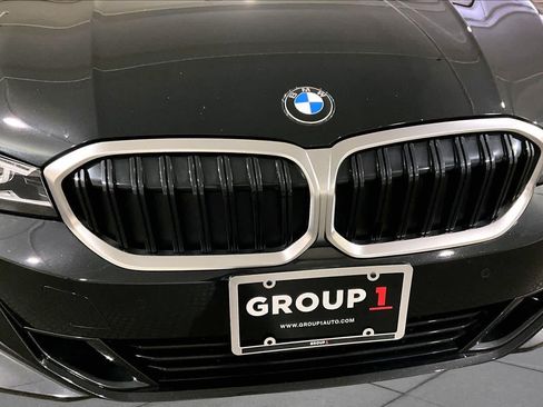 Certified 2023 BMW 330i xDrive Sedan w/ Premium Package AWD/4WD image 31