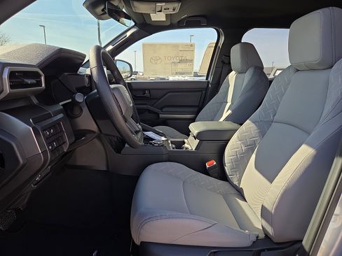 New 2026 Toyota Tacoma SR5 AWD/4WD image 9