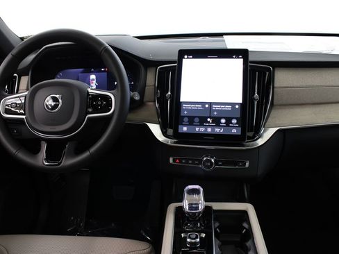 New 2026 Volvo XC90 T8 Ultra w/ Protection Package Premier AWD/4WD image 9